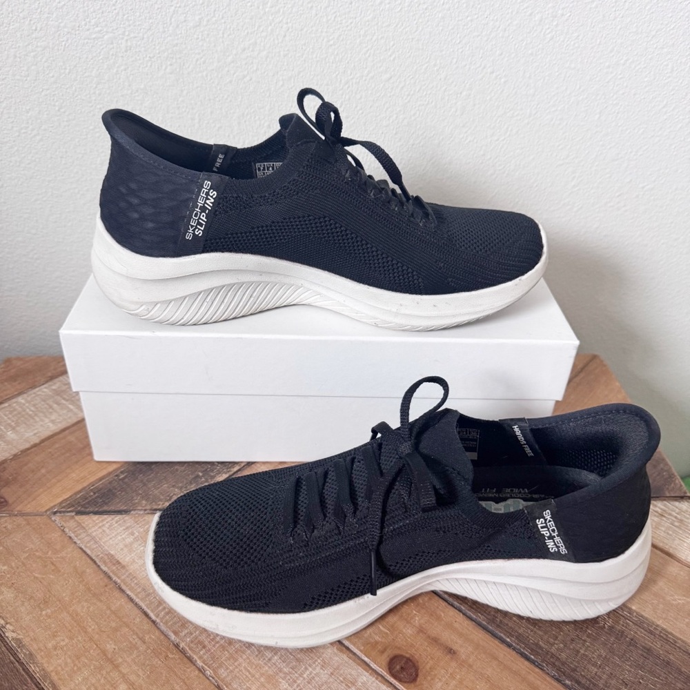 Skechers Women's Hands Free Slip-Ins Ultra Flex 3.0 Brilliant Wide Width Sneaker - Picture 3 of 13